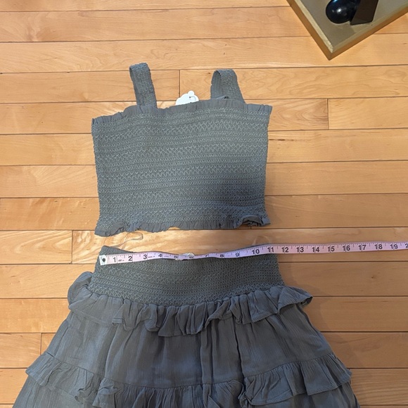 Two piece skirt set - Picture 5 of 6